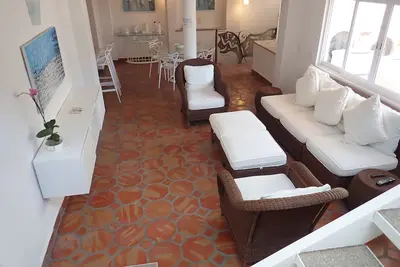 Image de Private entry, 2-bedroom apartment on Basilio Badillo.