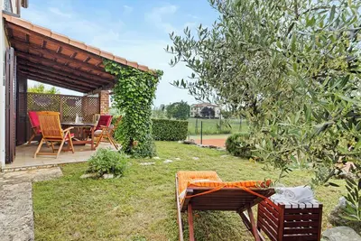 Image de Crogo Sole Gedici, Crogo Sole Gedici: Ferienwohnung in Istrien mit groĂźem Gemeinschaftspool, Meerbli