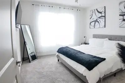 Image de Luxury condo 30 minutes away from Disney