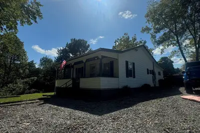 Image de Charming 3 Br Cottage Walk to Aotg and minutes to Nrg National Park