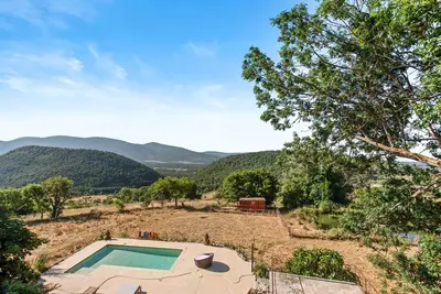 Image de Gite Bastide avec vue sur le lac, Wi-Fi et climatisation