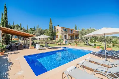 Image de Villa Muntalegre - Family holiday in Pollensa