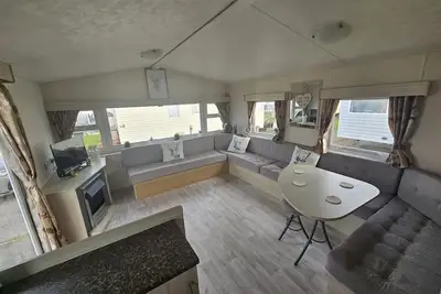 Image de Ruby a modern caravan in Rhyl