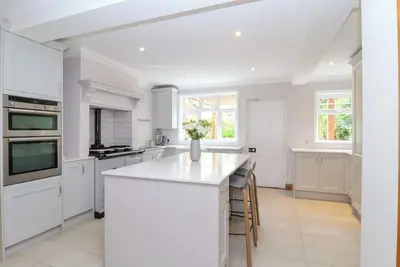 Image de Brook Lodge, pet friendly, with open fire in Ipswich