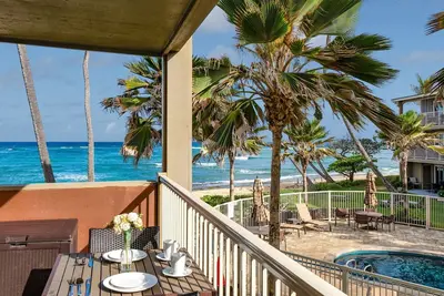 Image de New! Kailani #213, Oceanfront, Sunrise and Moon Rise Views!
