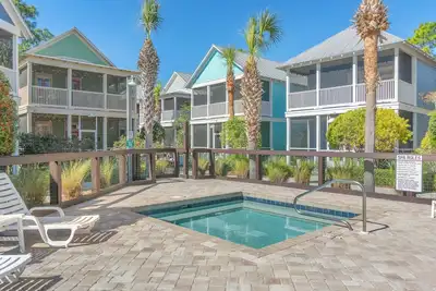 Image de Family Friendly, 3 Pools, Hot Tub & Grills!