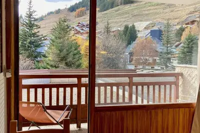 Image de 20m du centre station, 1er étage, balcon, casier à ski, 33m², Les 2 Alpes