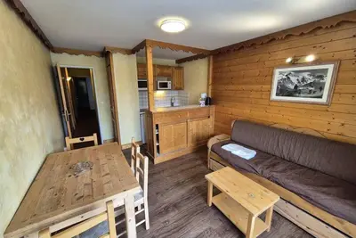 Image de 20m du centre station, 3ème étage, balcon, casier à ski, 30m², Les 2 Alpes