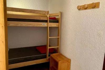 Image de 20m du centre station, 6ème étage, balcon, casier à ski, 34m², Les 2 Alpes