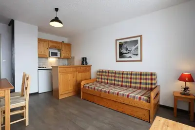 Image de 20m du centre station, 4ème étage, balcon, casier à ski, 33m², Les 2 Alpes