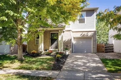 Image de Beautifully updated home with 3 bedrooms, 2 baths, large patio in central Denver