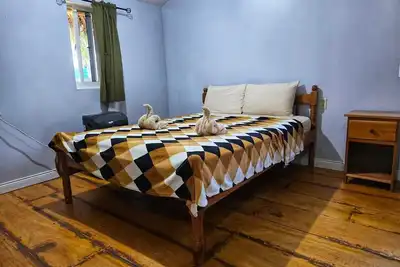 Charming cabin in delightful Hopkins with WiFi