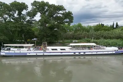 Image de Gite 2 chambres - Péniche Spa le Makara