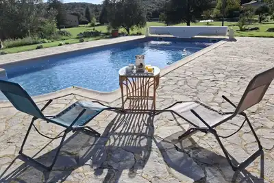 Image de Maison 7 personnes (8 max), avec piscine, jardin 4800m2, les vans Sud Ardèche
