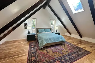 Image de Papa's Creek: Charming 4-bedroom, 3-bathroom house in Guerneville Redwoods
