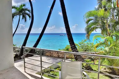 Image de Beachfront Breeze Condo