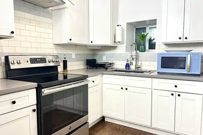 Image de Cozy 2-Bedroom Oasis in the Heart of Phoenix with Private Yard & Prime Location