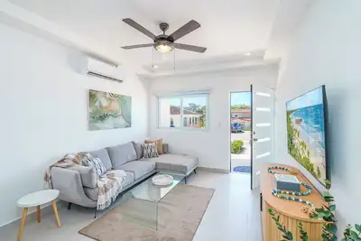 Image de This beautiful, brand new home in a gated community is just waiting for you.