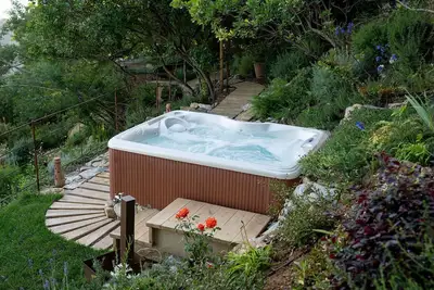 Image de Maison de vacances privée avec bain à remous, climatisation, balcon, près de Forte Dei Marmi