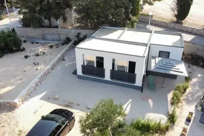 White Pearl. Chic mobile home by the sea. In Tisno. Island of Murter.