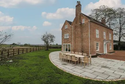 Image de Daniels Farmhouse, luxury holiday cottage, with hot tub in Claines