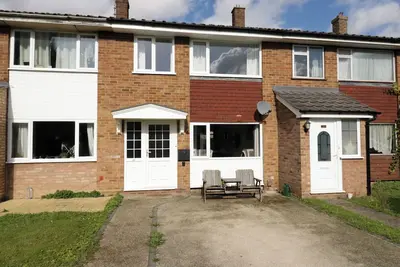 Image de 25 Resbury Close, with a garden in Sawston