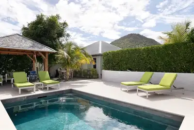 Image de Lorient Beach Retreat with Tropical Garden