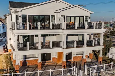 Image de Waterfront Luxury Home, 5 Br, Sleeps 11+ in beautiful Cape May