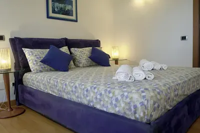 Image de Downtown apartment for couples and families. Very quiet.