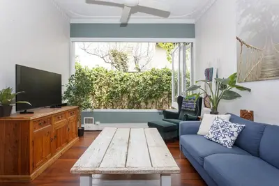 Image de Reader's Retreat - South Fremantle House