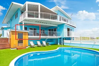 Iconic Blue Beachfront Studio