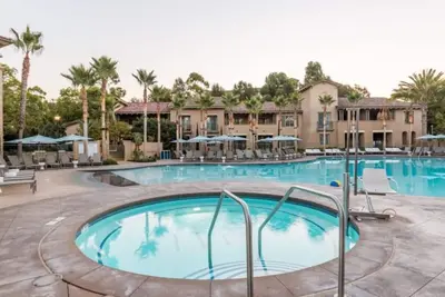 Image de 2-bedroom resort in perfect Newport Beach with fitness room, Ac, WiFi