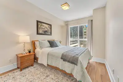 Image de 5-Star Condo beside Cn Tower by Superhost