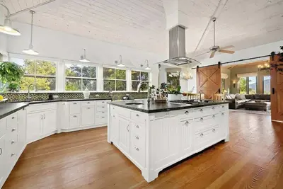 Image de Topanga Ranch Villa S