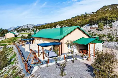Image de Magnifique maison de vacances pour 4 personnes avec climatisation, Wifi, terrasse et parking