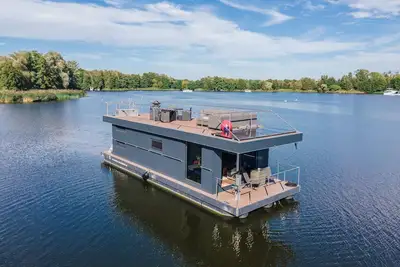 Image de Rent a houseboat in Zehdenick