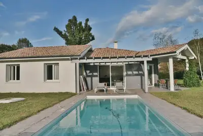 Image de House for 6, swimming pool and garden