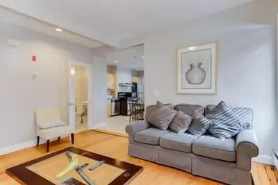 Image de New! Boston Condo Near Mbta, 3Mi to Fenway! (U3)