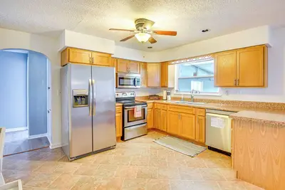 Image de Ormond Beach Family Home: Walk to Ocean!