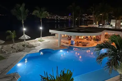 Image de Beautiful Beachfront Condo In Manzanillo