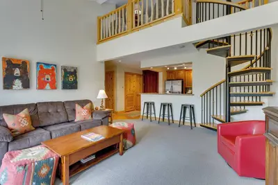 Image de 2 Mi to Angel Fire Resort: Mtn-View Townhome!