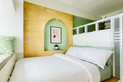 Image de Cozy Studio with Balcony and Pool Access