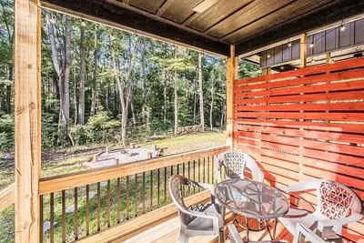 Image de Woodside Retreat-A: Modern Home