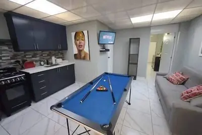 Image de Modern Stylish Downtown Condo