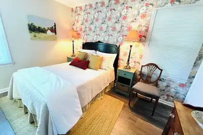 Image de The Oasis. Cozy 3-bed house 1 mile to Campbell University. WiFi