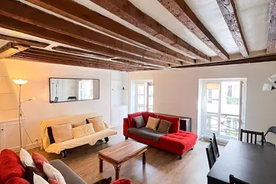 Image de Grand et typique appartement à Montparnasse