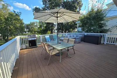 Image de Pass Christian Getaway: Where Coastal Charm Meets Relaxation!