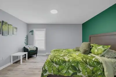 Image de Family-Friendly or Group Getaway - Sleeps 7