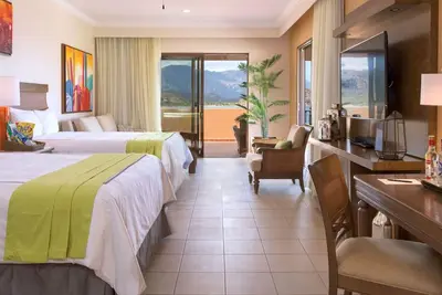 Image de Two Bedroom Penthouse Oceanfront