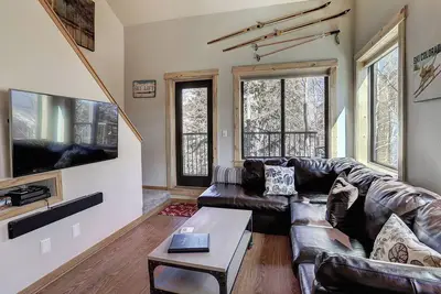 Image de Walk to the Lifts/Hot Tub Access/Stunning Slope Views/Private Patio